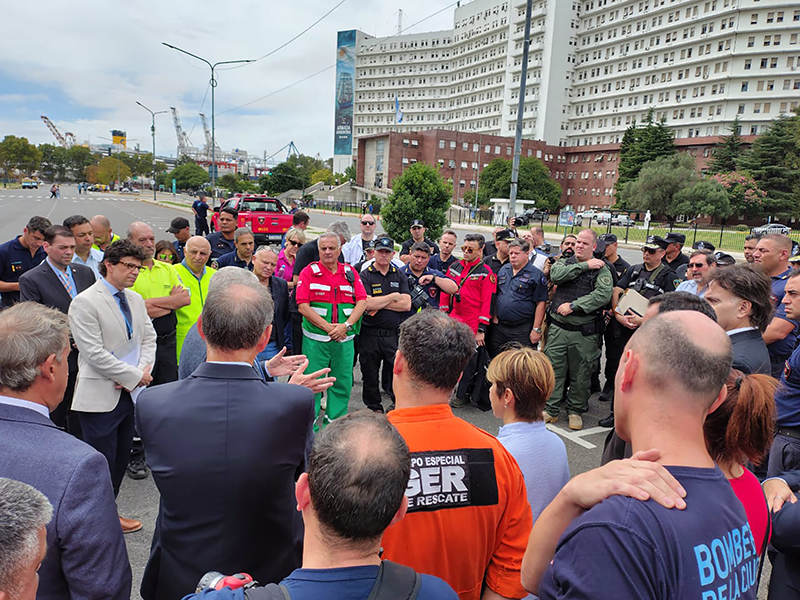 Tareas del simulacro de emergencia en los tribunales de Comodoro Py.